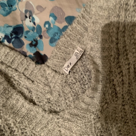 Off the shoulder sweater - Picture 2 of 2